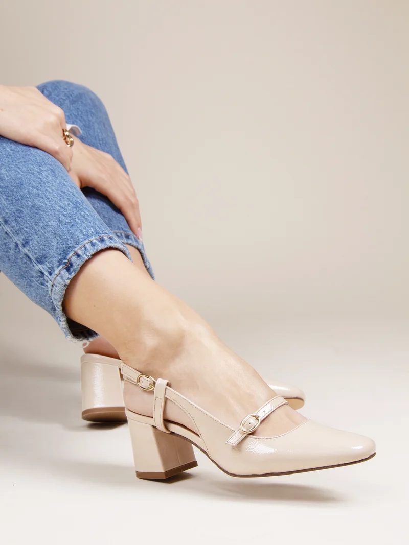 Escarpins slingback cuir vernis crème