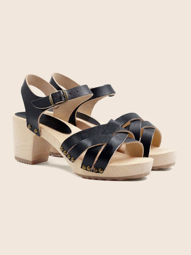 Sandales talon bois cuir noir
