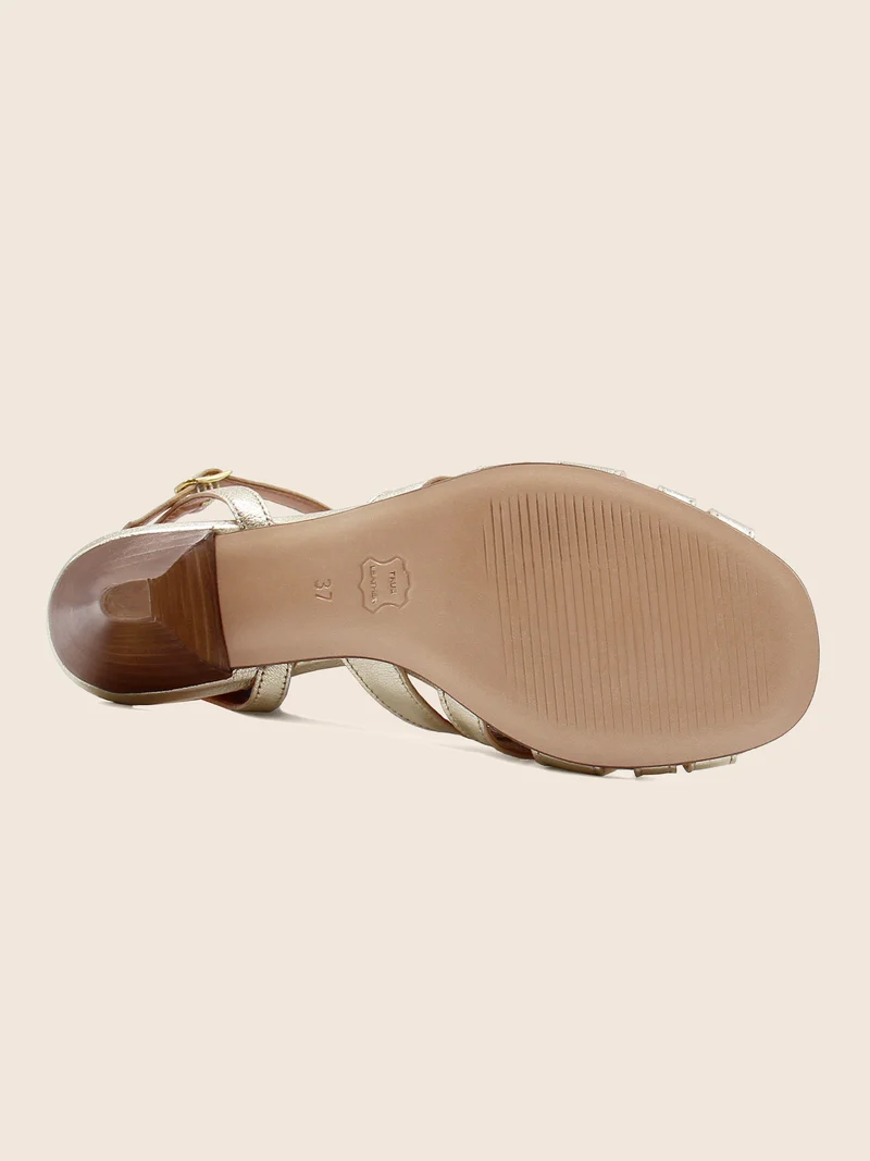 Sandales moyen talon brides doré