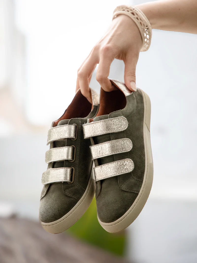 Baskets scratch cuir daim kaki doré