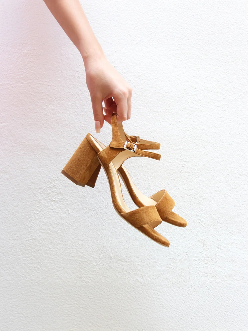 Sandales talon cuir daim marron clair