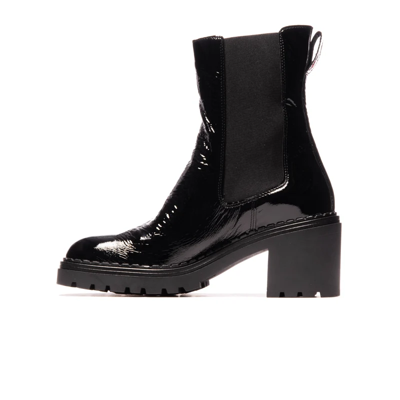 Venosa Black Naplack