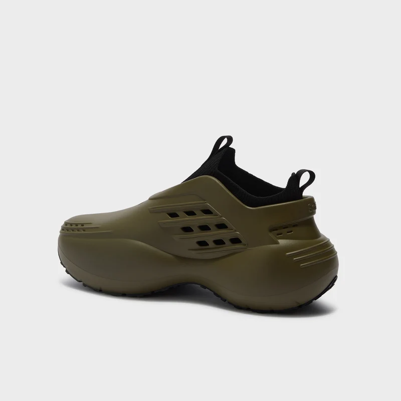 RELIVE SLIP ON