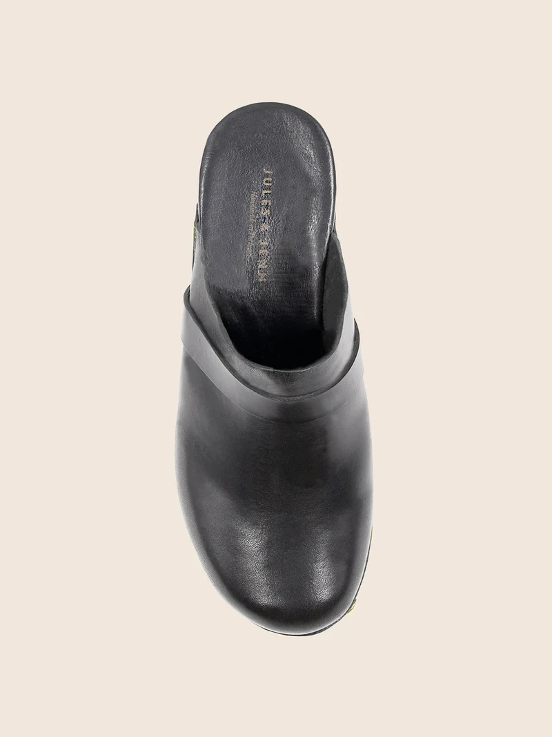 Sabots bois clous cuir noir