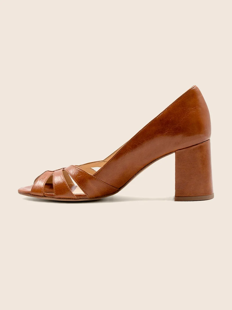 Escarpins découpe cuir camel