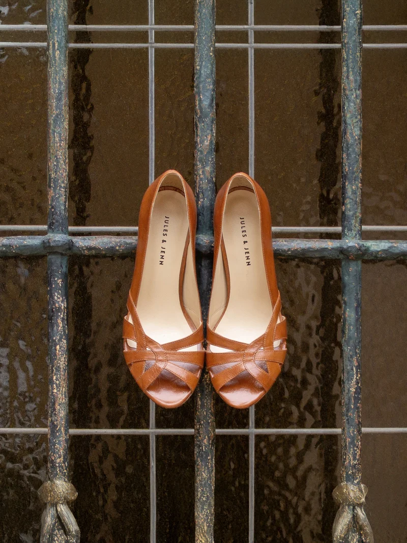 Escarpins découpe cuir camel