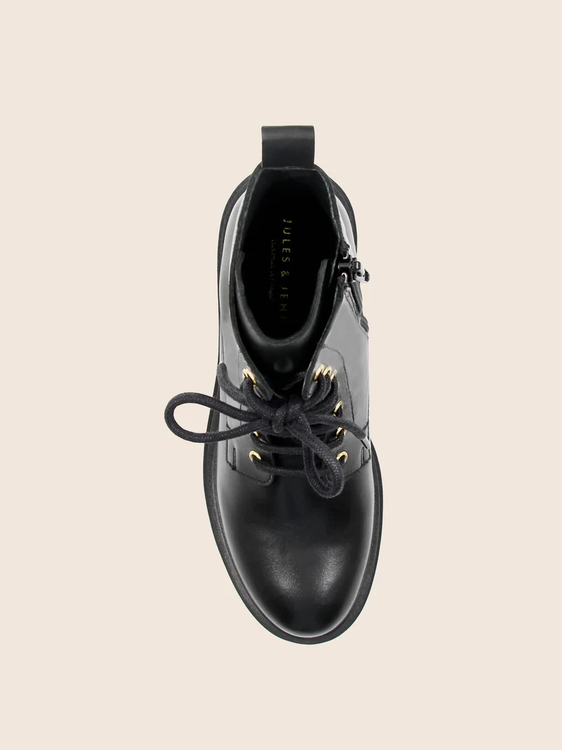 Bottines ranger crantées cuir noir