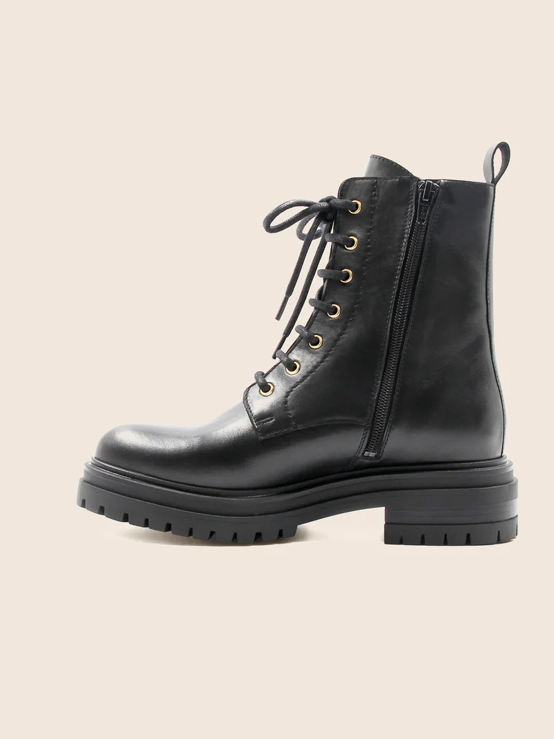 Bottines ranger crantées cuir noir