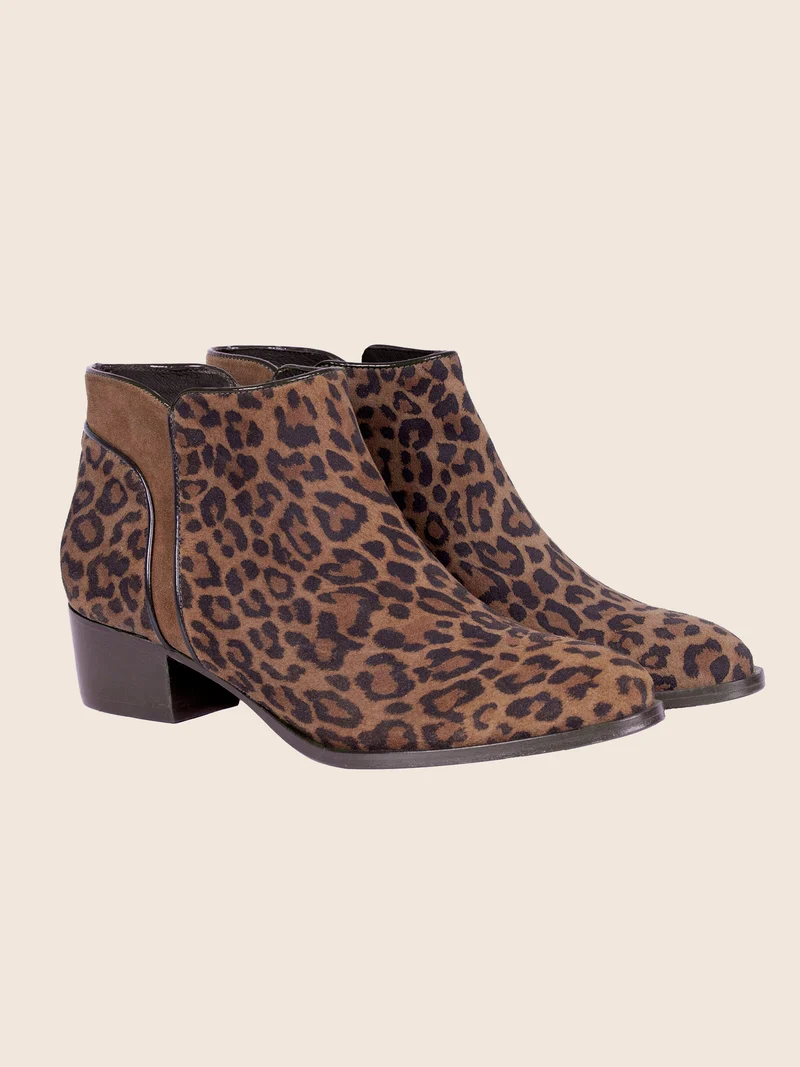 Bottines moyen talon cuir daim léopard