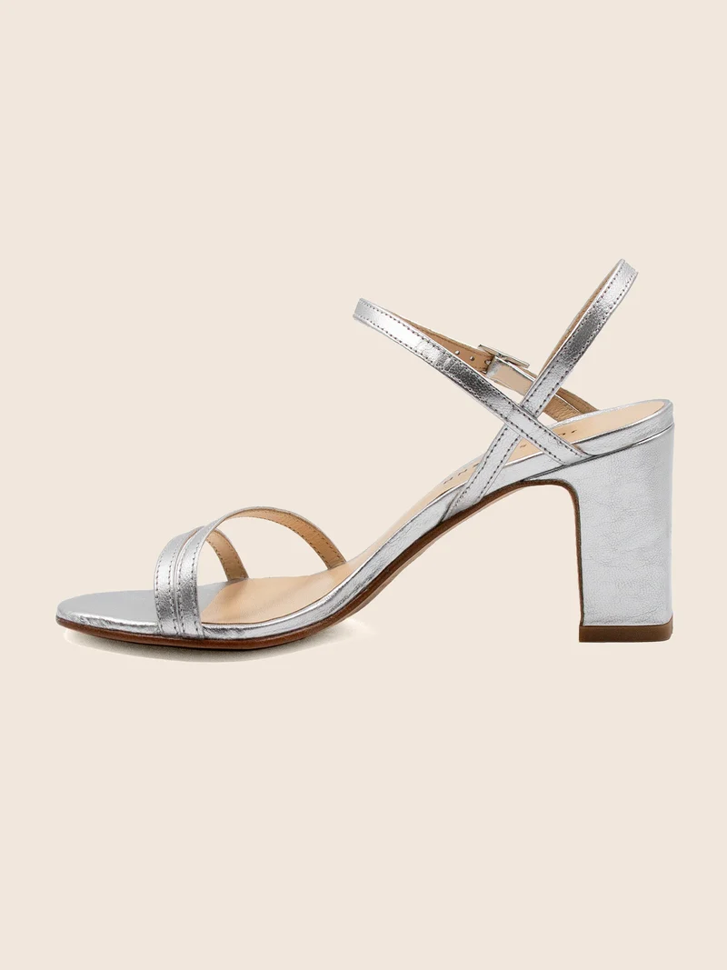 Sandales talon épurées cuir argenté