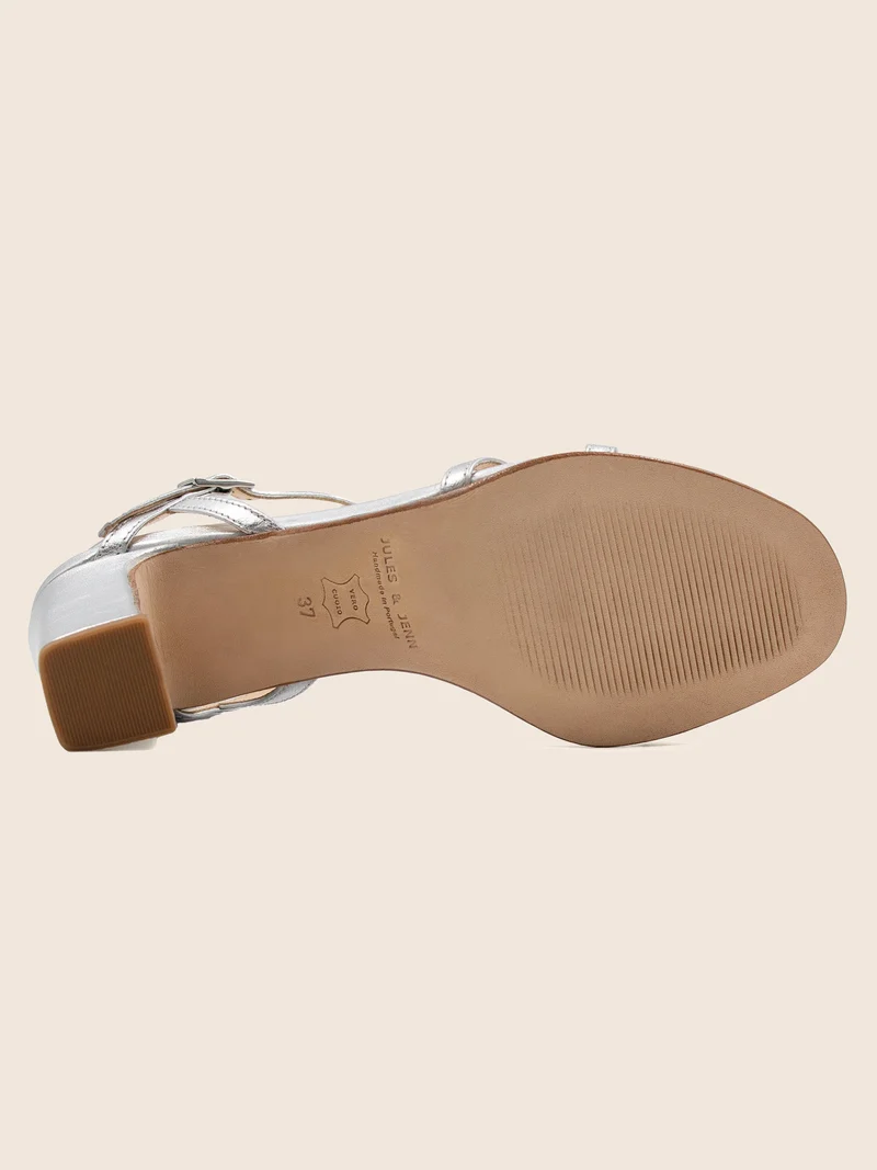 Sandales talon épurées cuir argenté