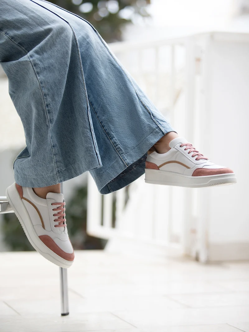 Baskets vintage cuir blanc beige