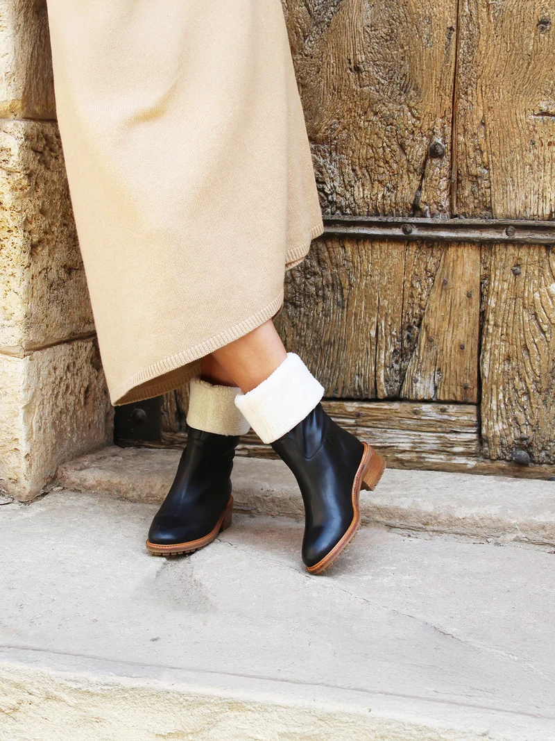 Bottes fourrées cuir noir