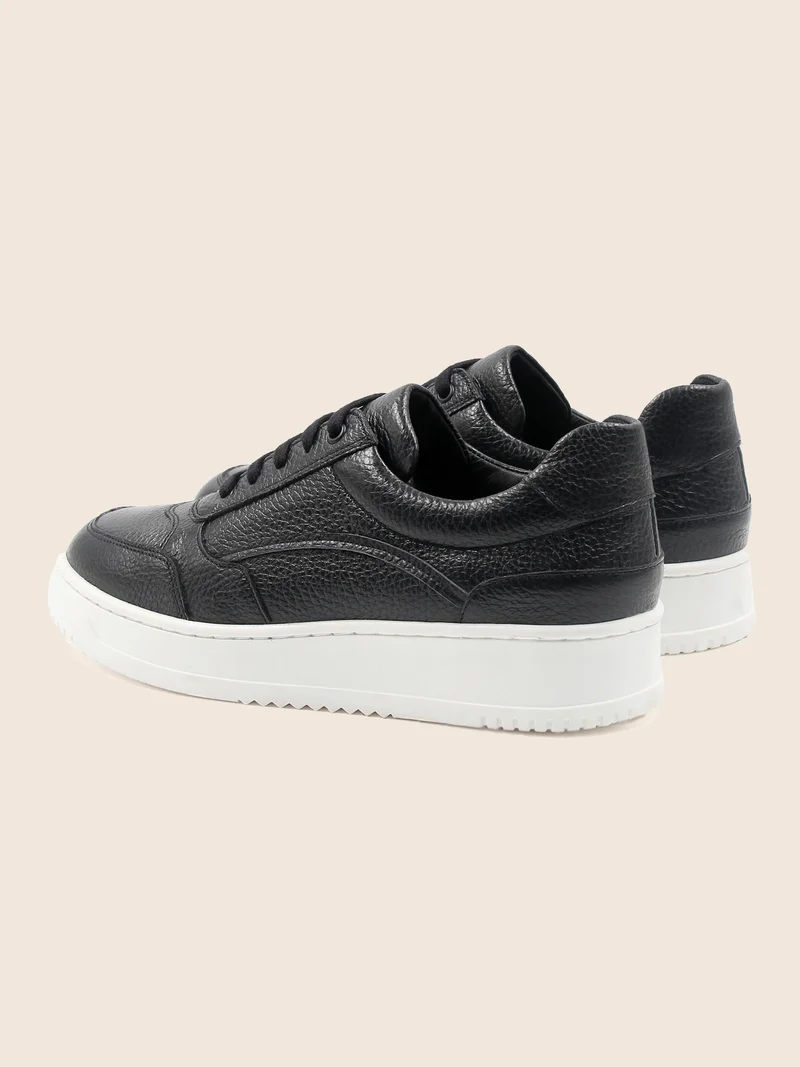 Baskets vintage cuir grainé noir