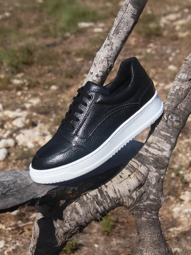 Baskets vintage cuir grainé noir