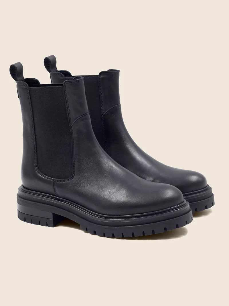 Bottines Chelsea crantées cuir noir