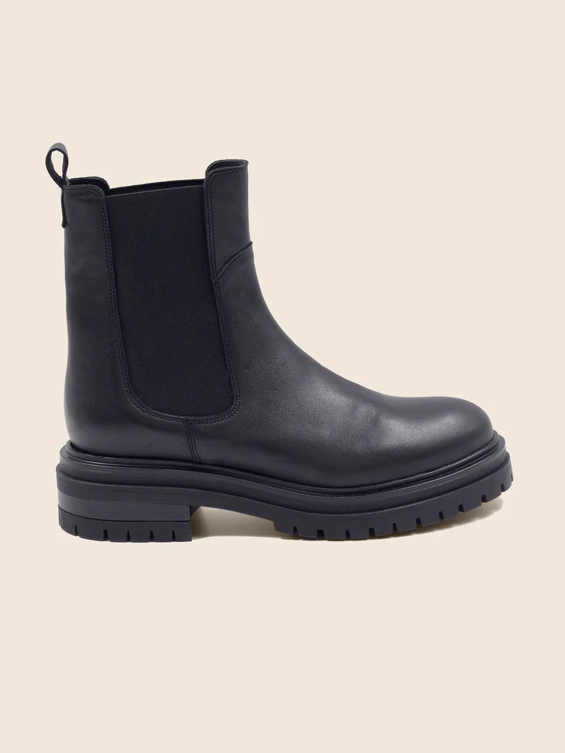 Bottines Chelsea crantées cuir noir