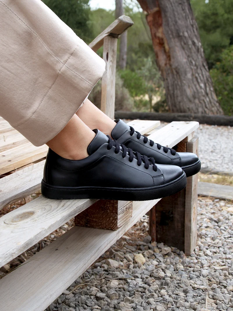 Tennis lacet cuir noir