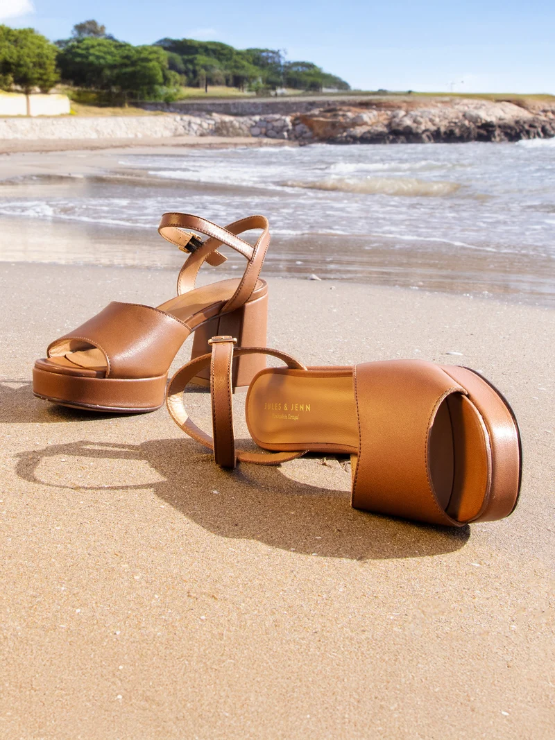 Sandales plateforme cuir camel