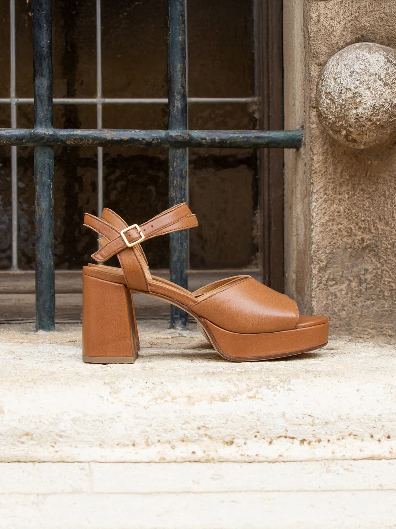 Sandales plateforme cuir camel