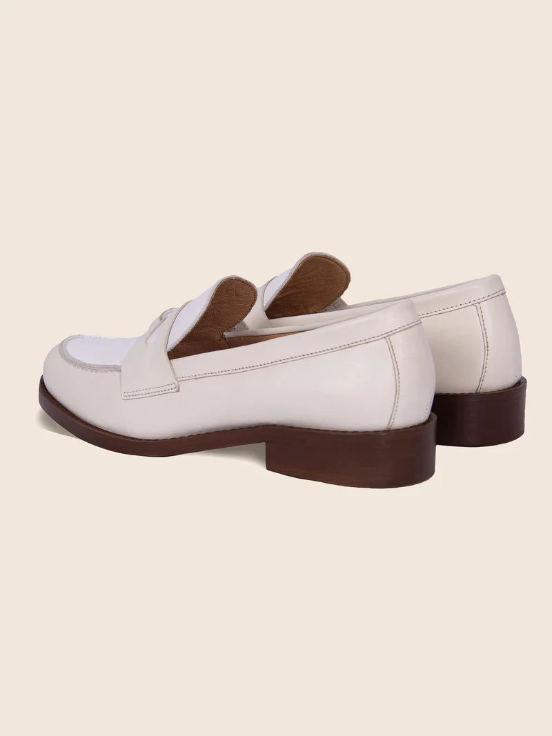 Mocassins cuir beige blanc