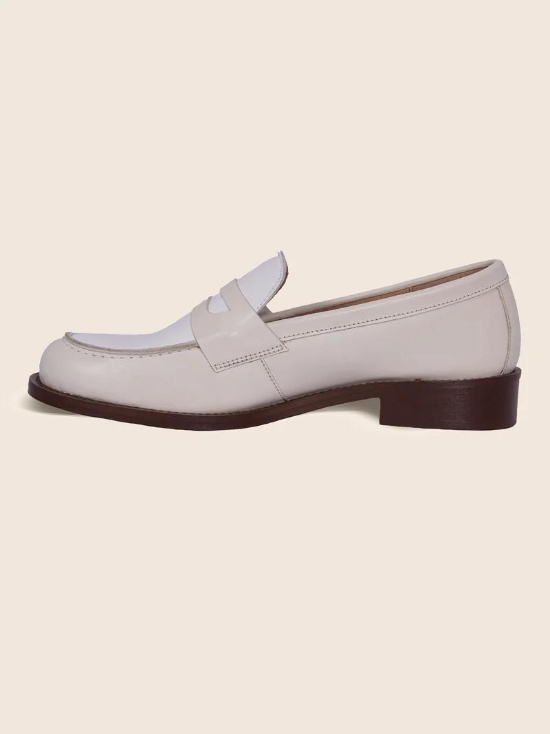 Mocassins cuir beige blanc