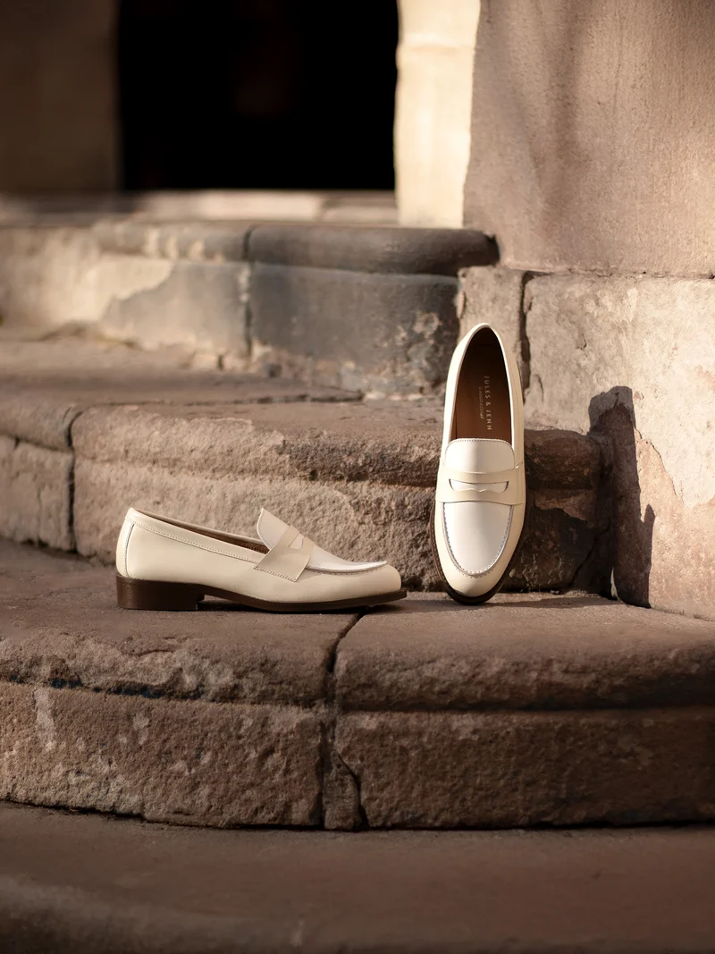 Mocassins cuir beige blanc