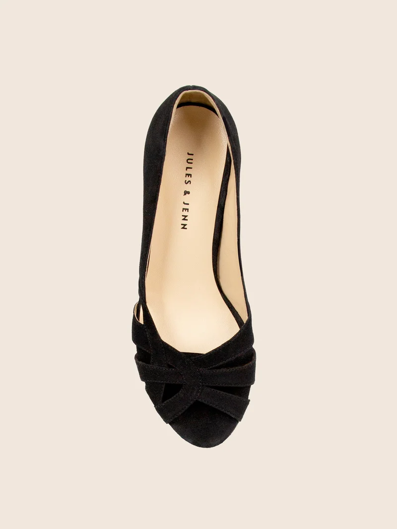 Escarpins découpe cuir daim noir