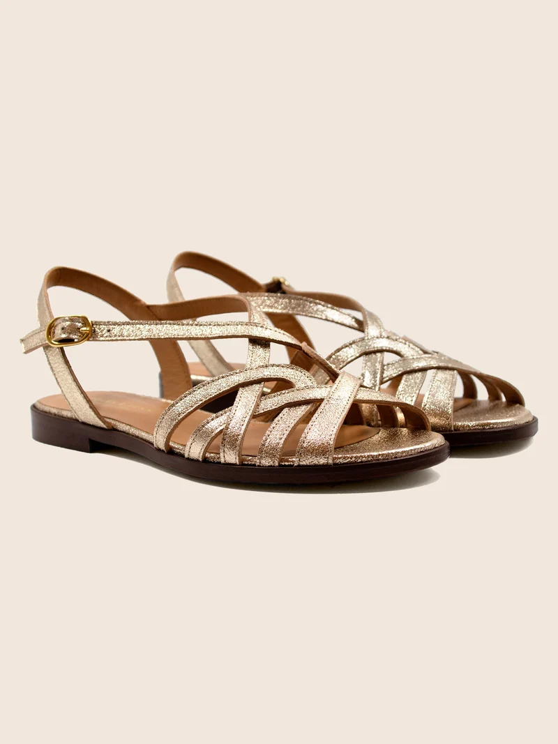Sandales plates brides cuir doré