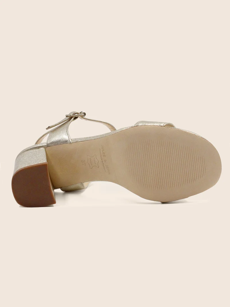 Sandales à talon cuir métallisé doré