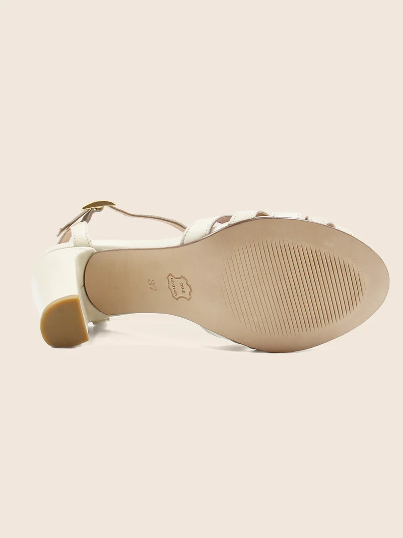 Sandales talon brides cuir crème