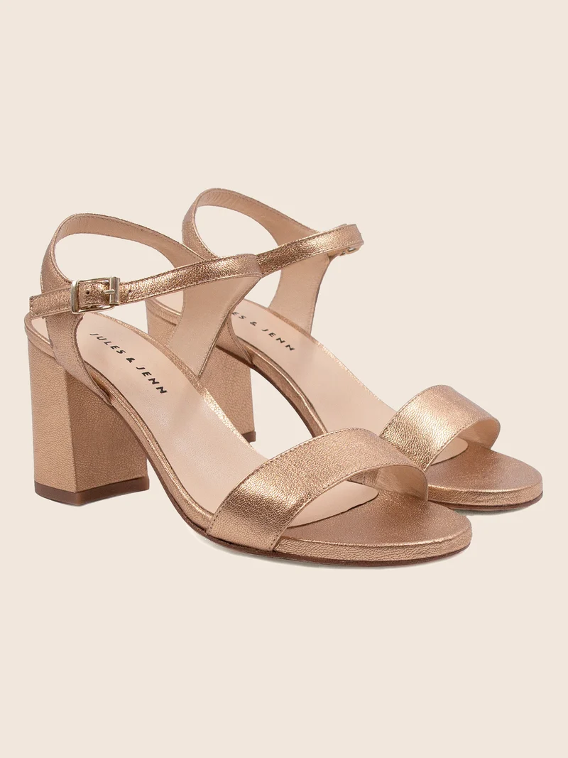 Sandales à talon cuir métallisé rose