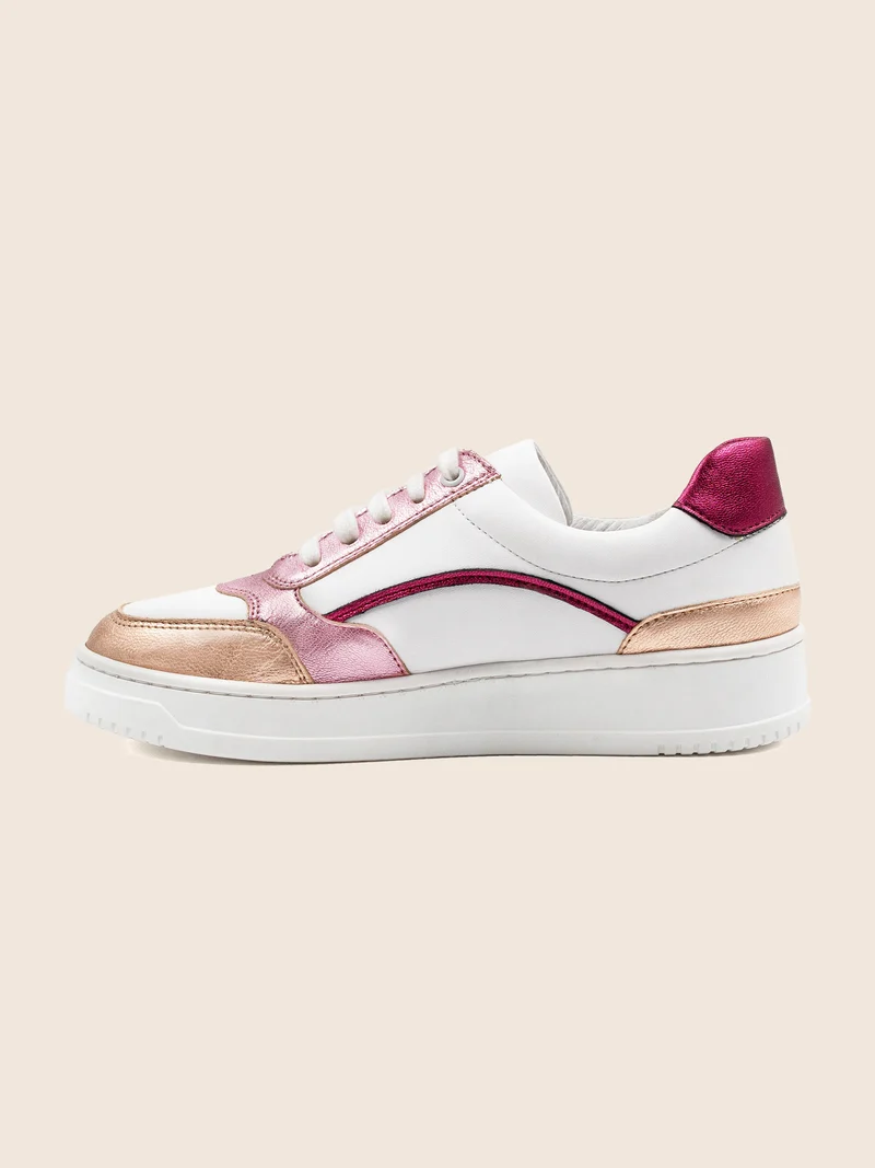 Baskets vintage cuir blanc rose