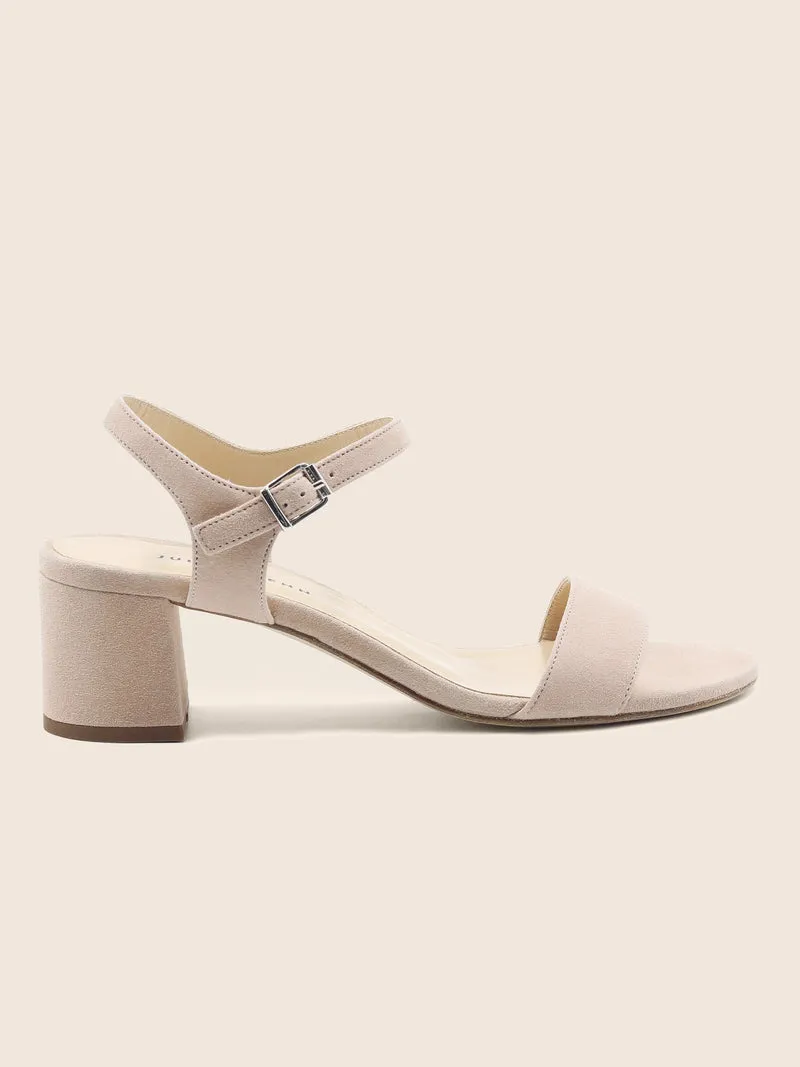 Sandales moyen talon daim beige
