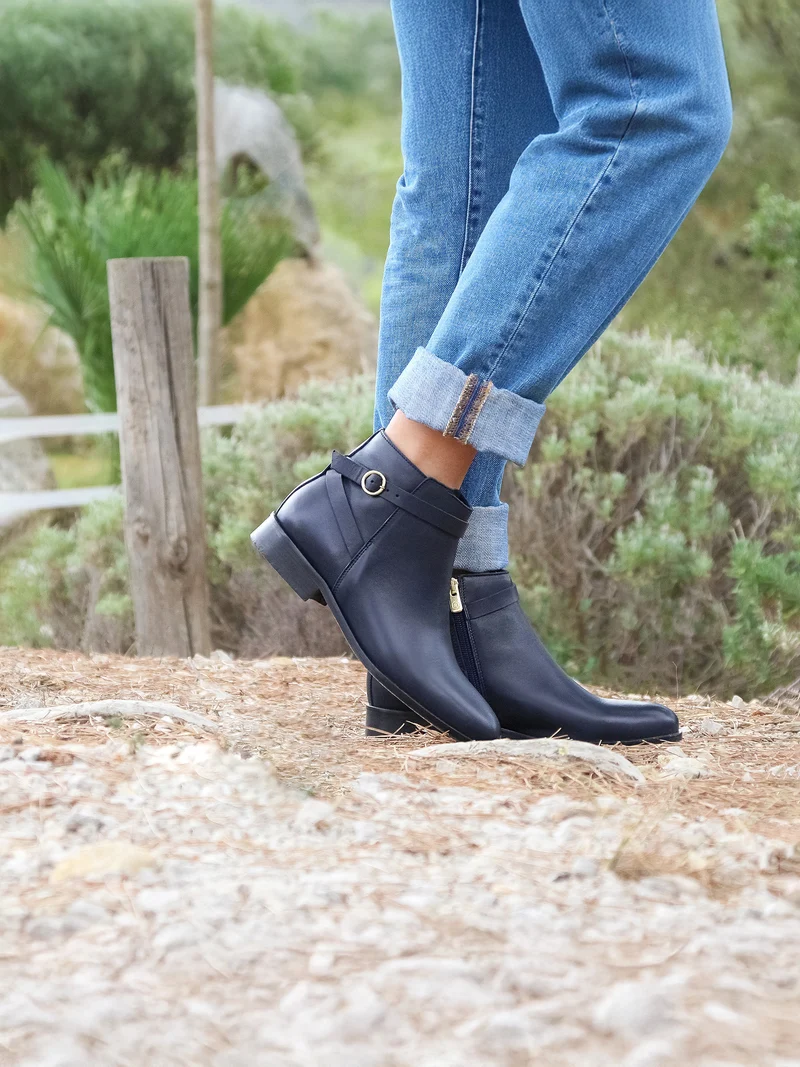 Bottines cavalières plates cuir bleu
