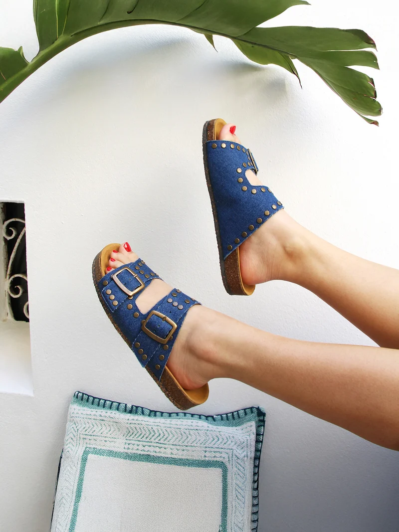 Mules liège clous toile jean bleu