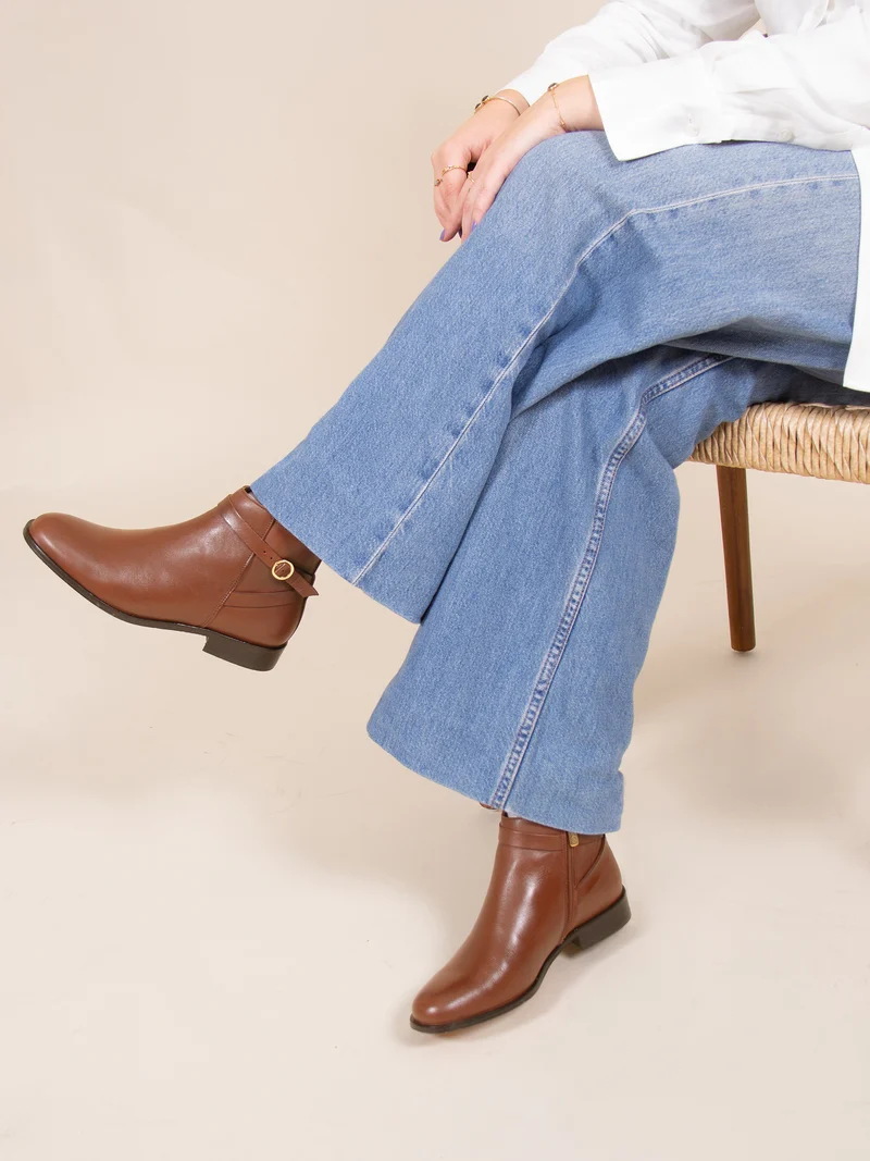 Bottines cavalières plates cuir camel