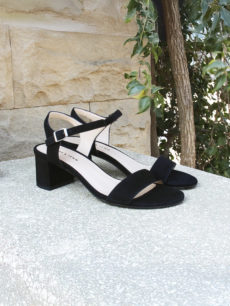 Sandales moyen talon cuir daim noir