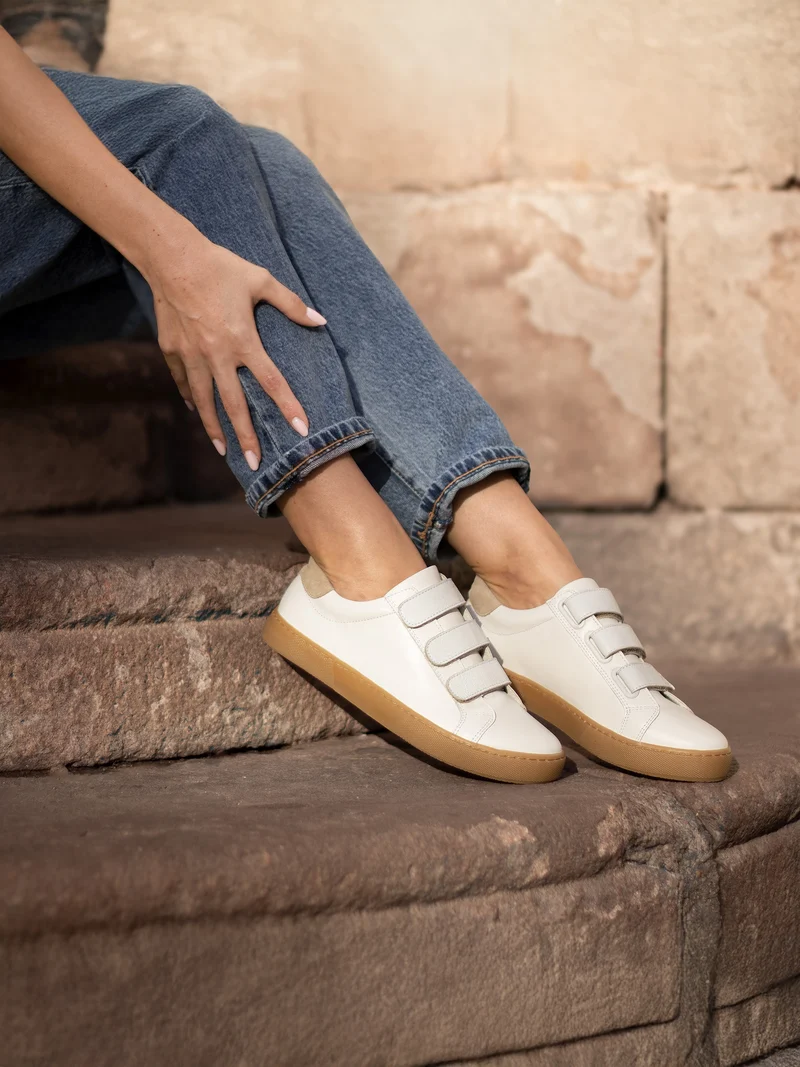 Baskets scratch cuir blanc taupe