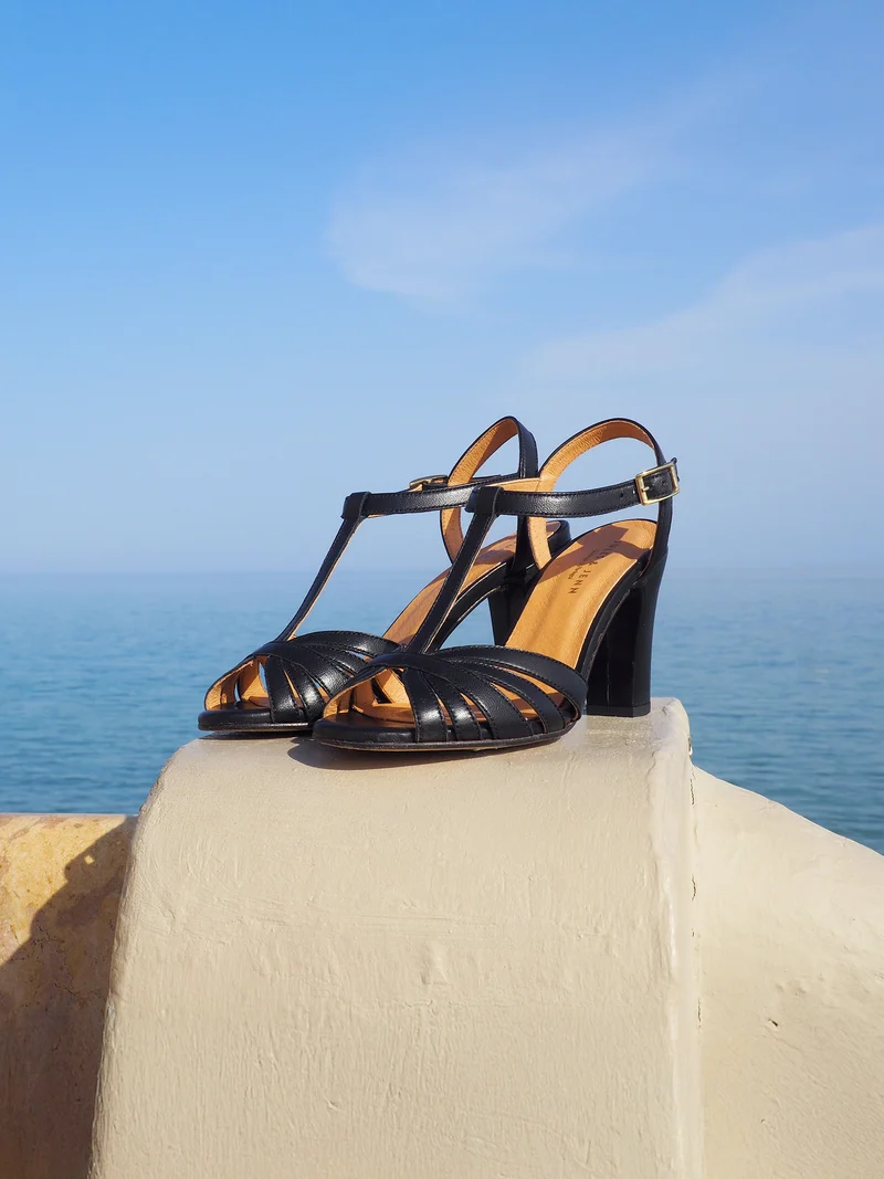 Sandales talon brides cuir noir