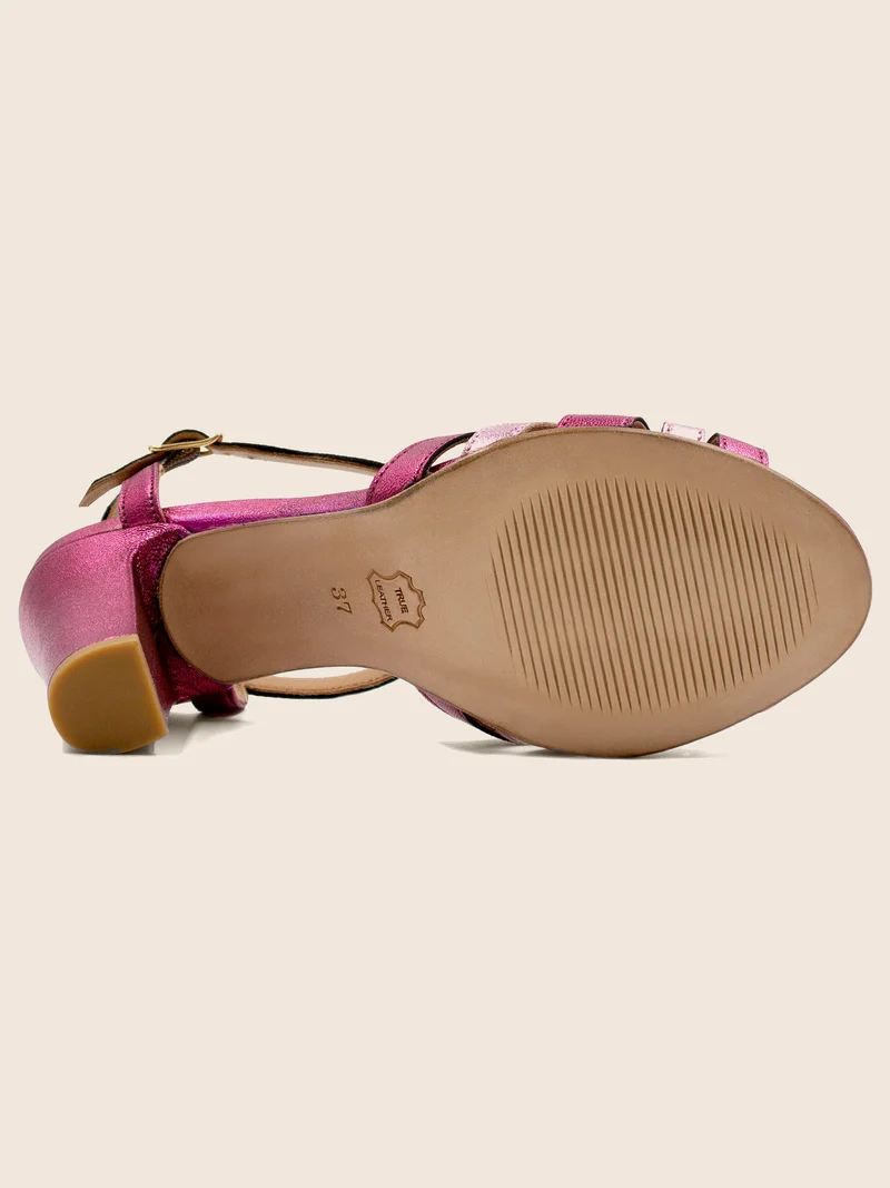 Sandales talon brides cuir métallisé rose