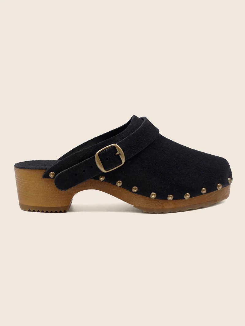 Sabots bois brides cuir daim noir