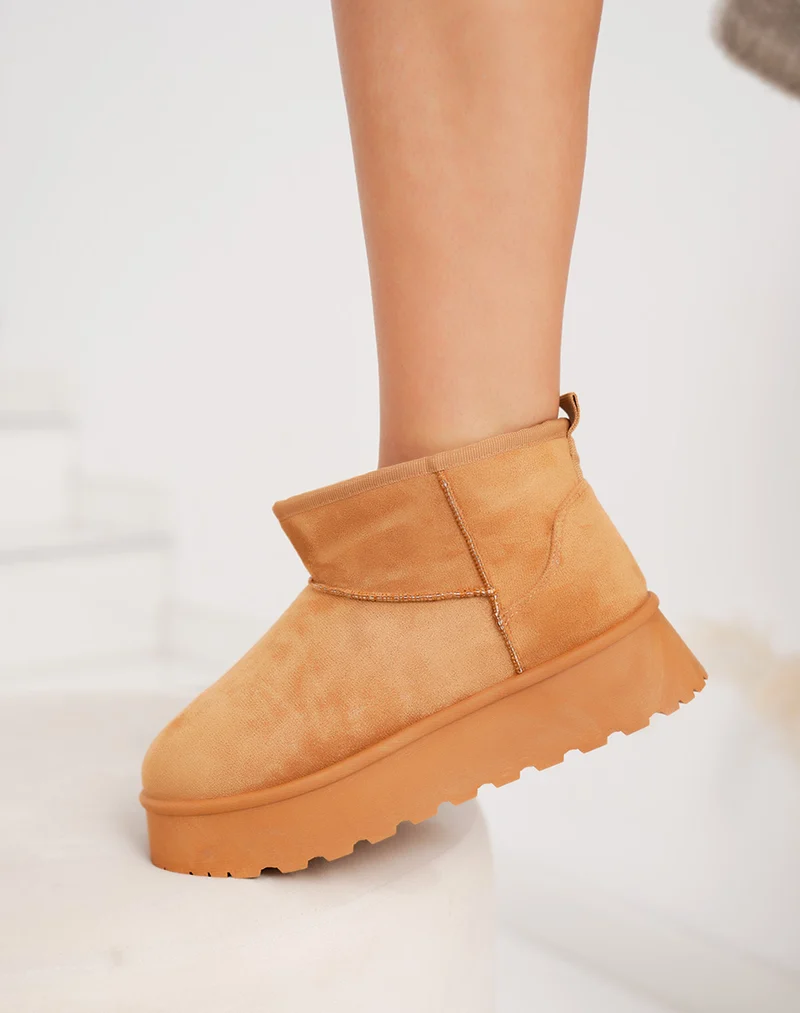 Bottines basses en suédine camel à plateforme fourrées