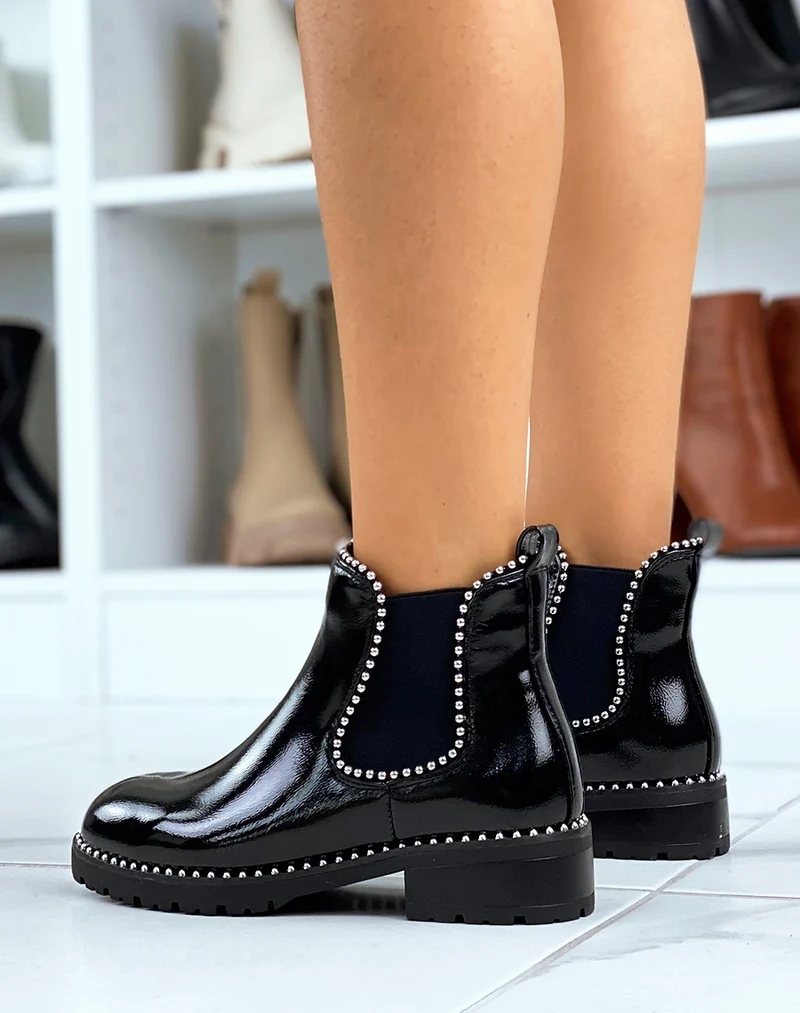 Chelsea boots vernies noires cloutées
