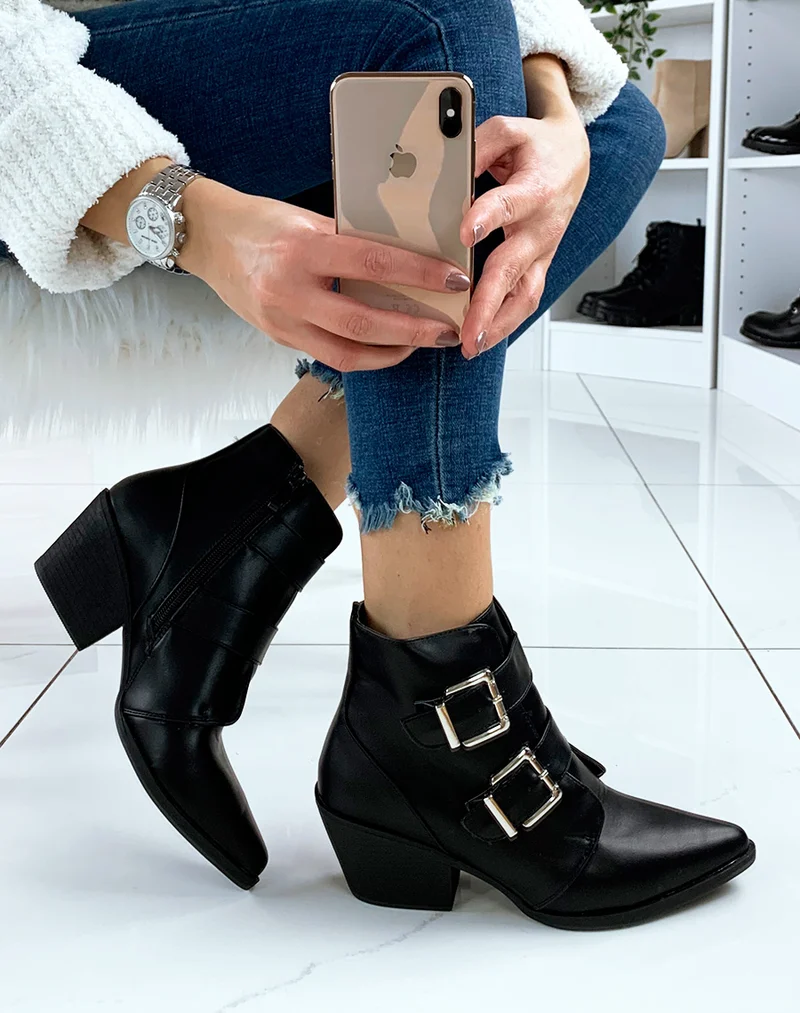 Bottines noires à talon biseauté et bout pointu