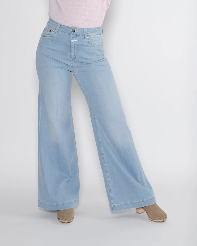 Jean glow up closed women