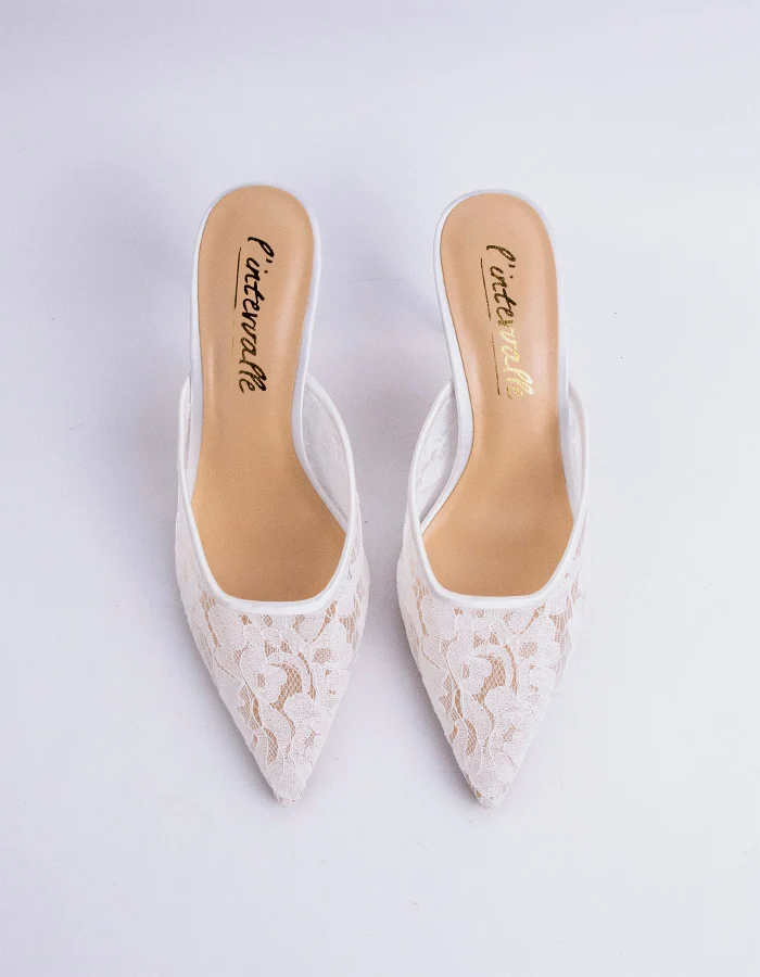 Virelle White Lace