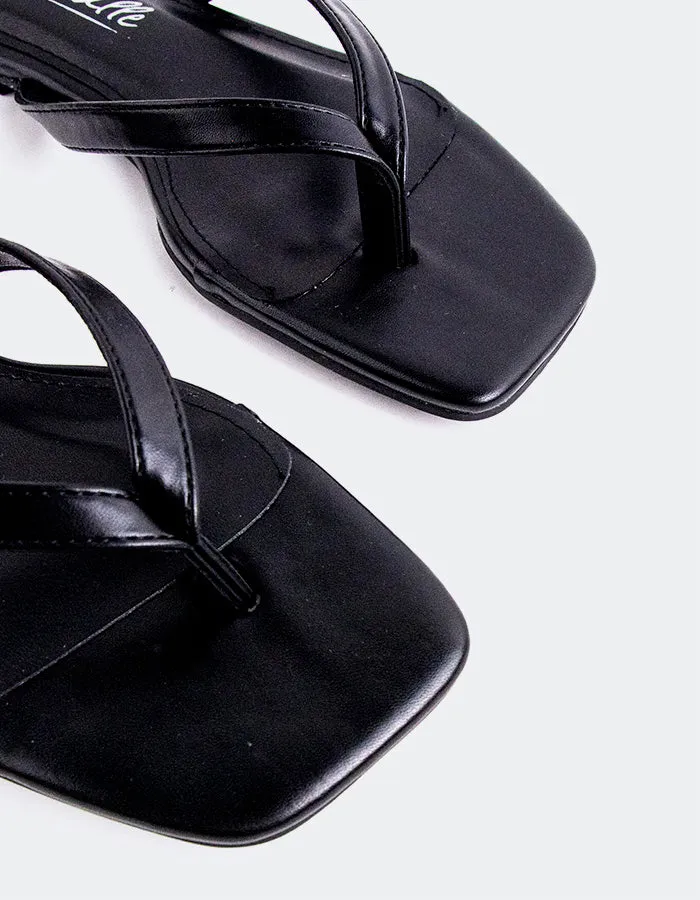 Crina Black