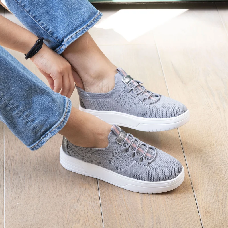 Baskets Femme slip-on talon plateforme Gris