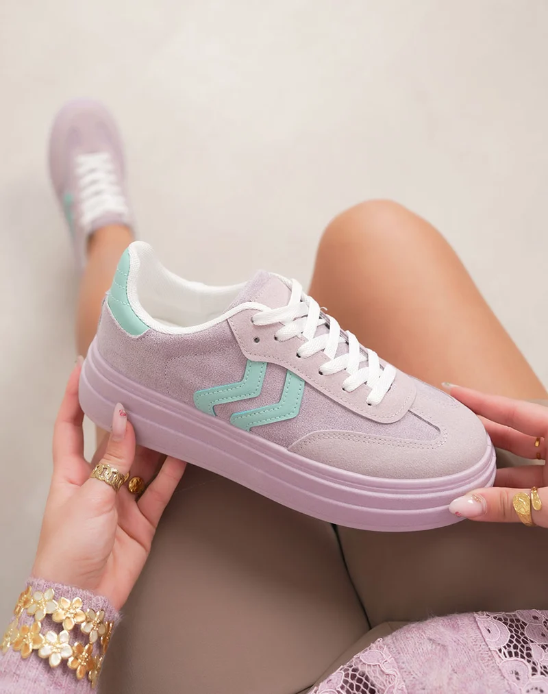 Basket femme violette tendance à plateforme épaisse et détails bleus